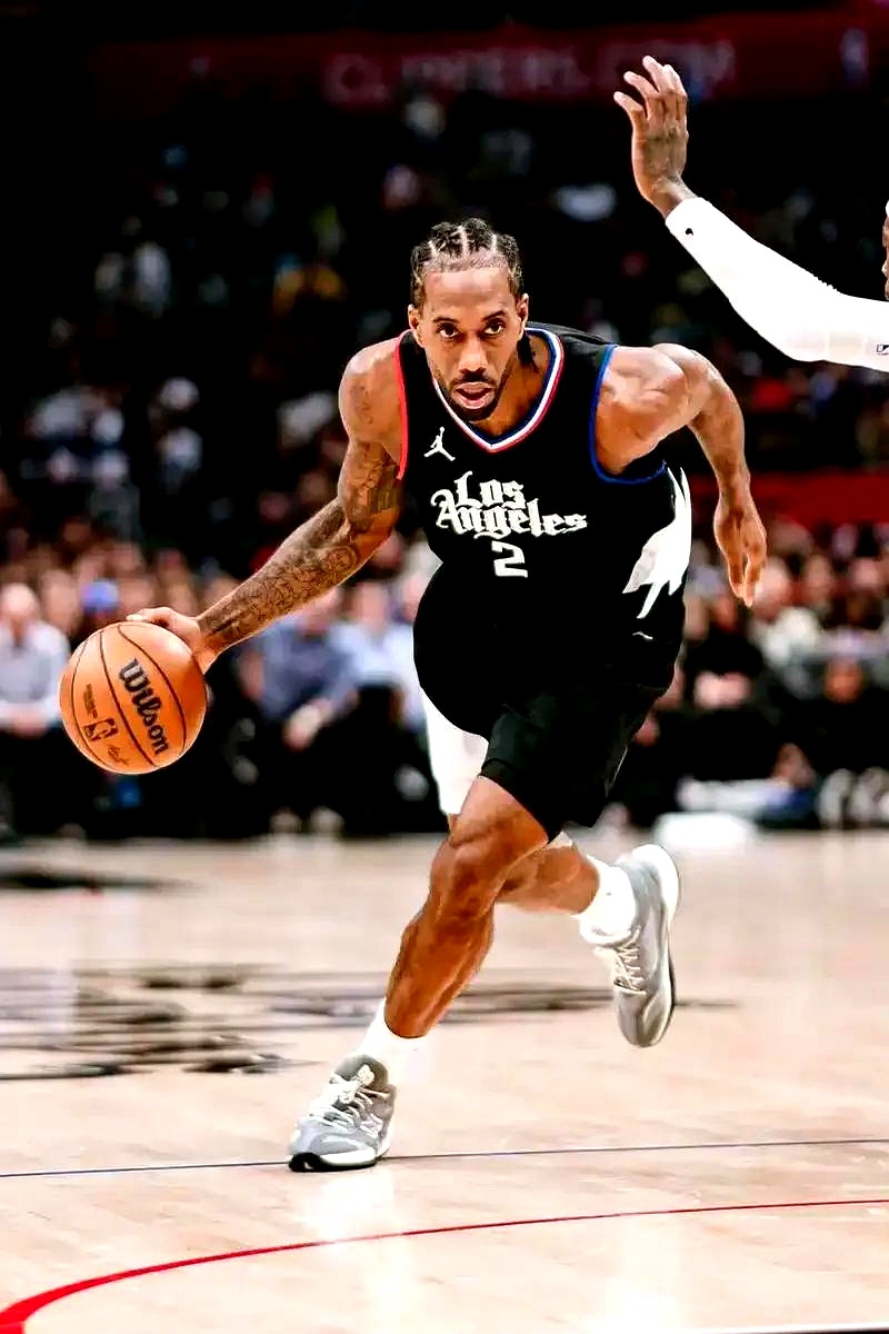爱游戏-转会期NBA季后赛焦点战，上海海港强势反弹，更衣室稳定，医务组通报恢复的简单介绍