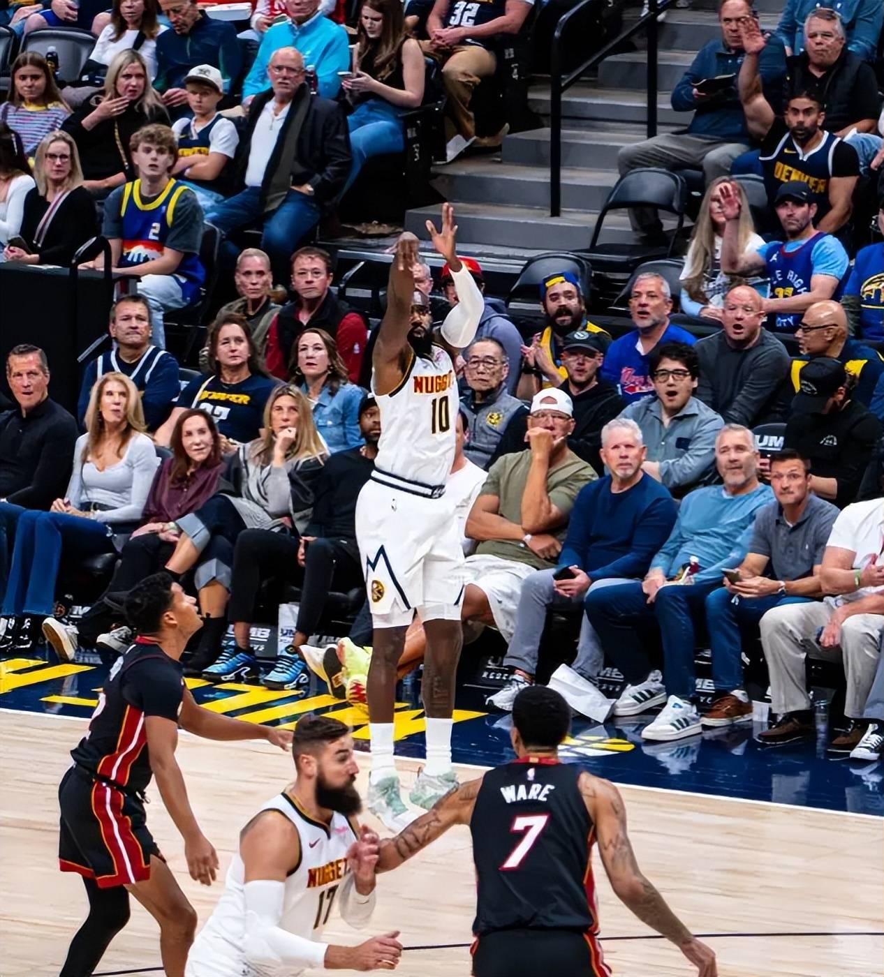 爱游戏APP-赛后体能课后;波特兰开拓者伤情更新备战NBA总决赛;底气十足;球队文化再被提及的简单介绍